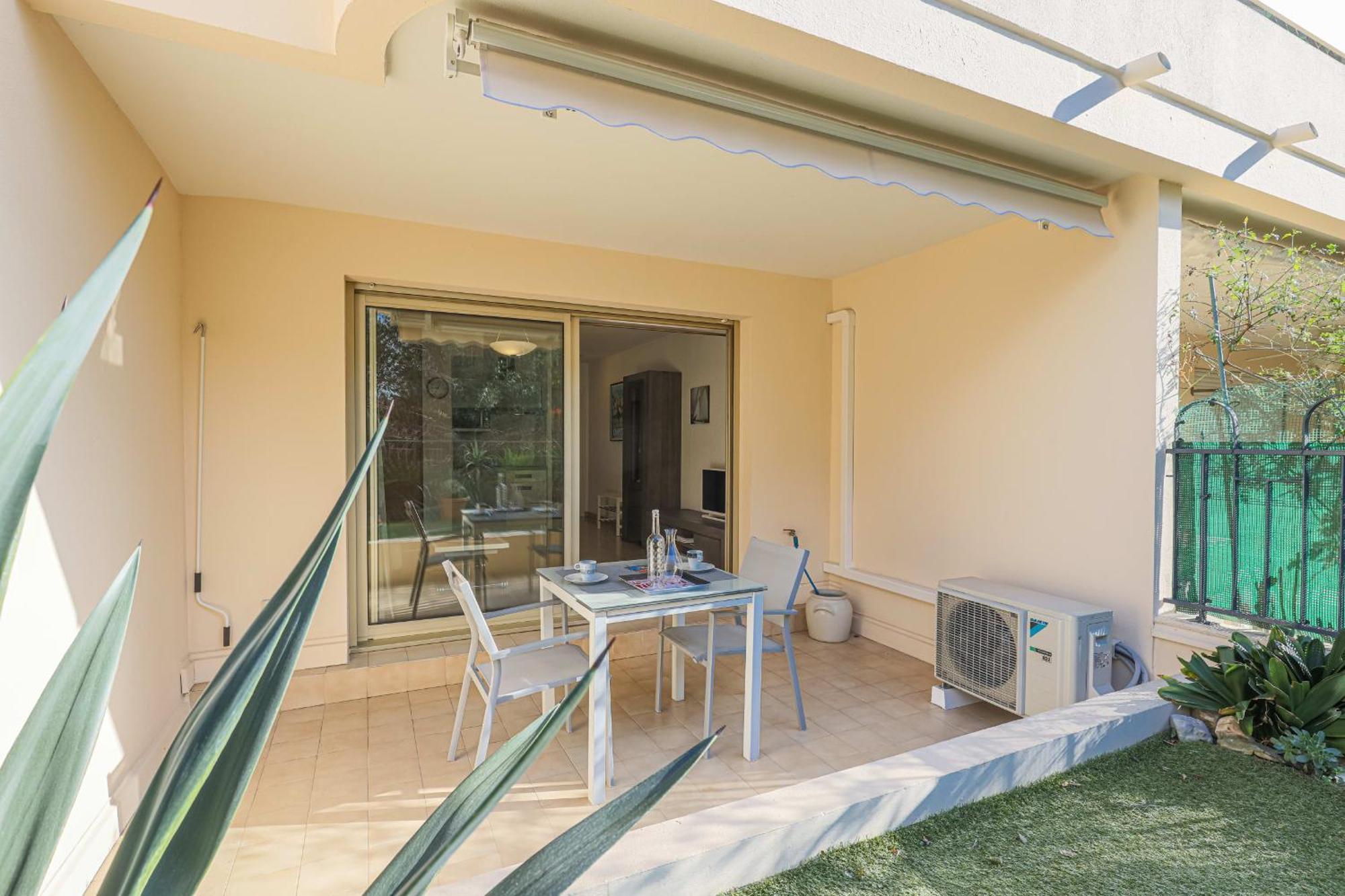 Terrace Garage & Ac Apartment Cannes